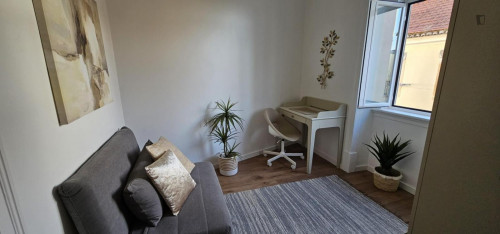 Modern 2 Bedroom apartment in Mouraria, Lisbon - Gallery - 11