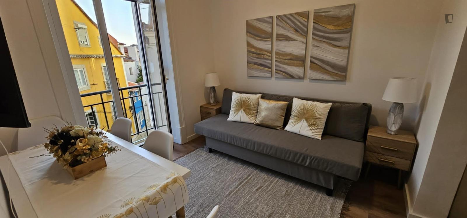  Modern 2 Bedroom Apartment In Mouraria, Lisbon  -  Modern 2 Bedroom apartment in Mouraria, Lisbon  - Gallery -  1