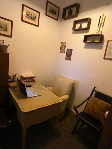 Great double bedroom in Paços de Brandão neighbourhood