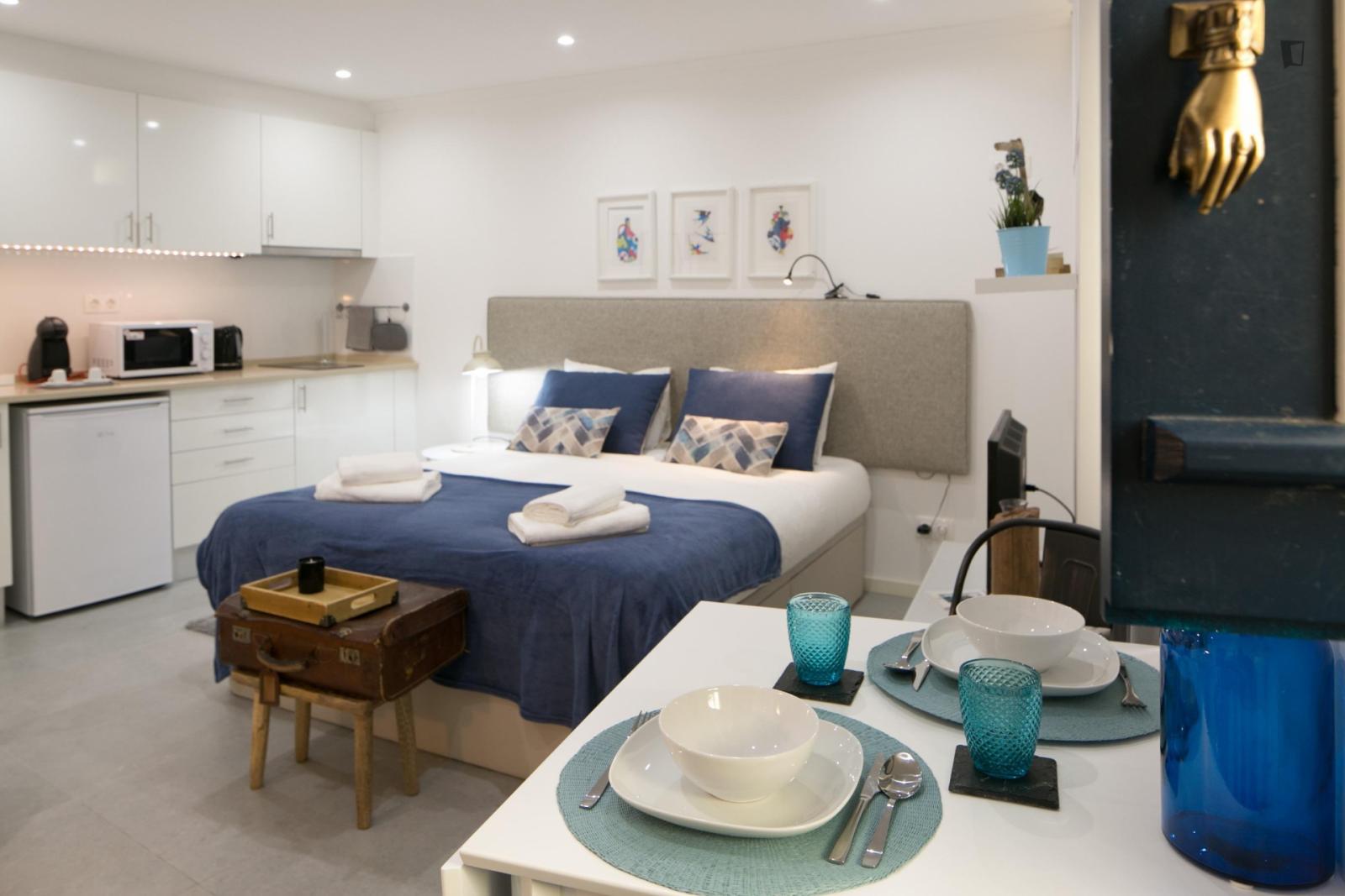  Modern Studio In Mouraria  -  Modern studio in Mouraria  - Gallery -  1