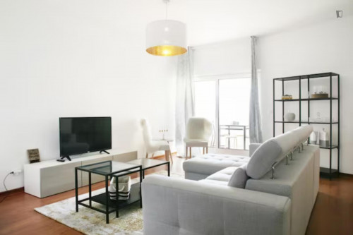 Very cool 2-bedroom apartment in Parque das Nações