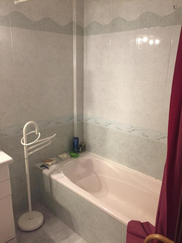 Nice double bedroom close to Intendente metro station - Gallery - 8