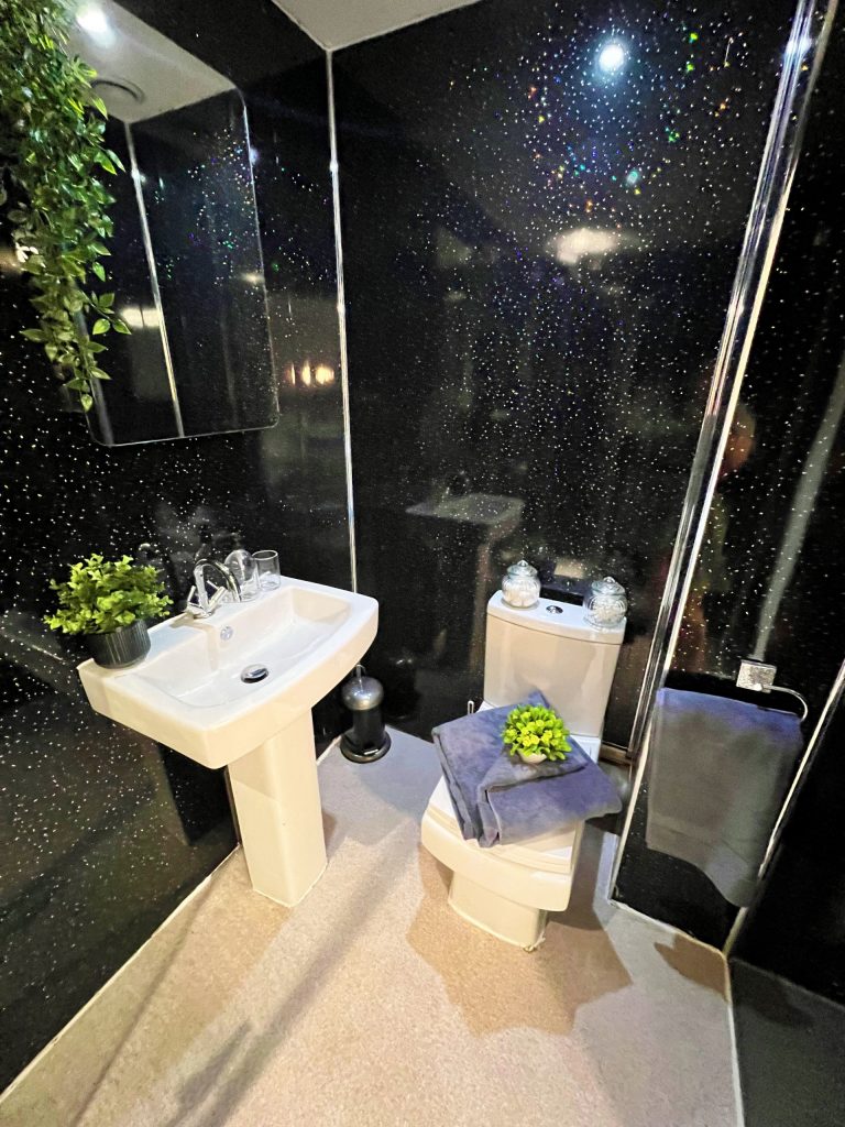 Deluxe En-Suite - Falkland House - Gallery - 4