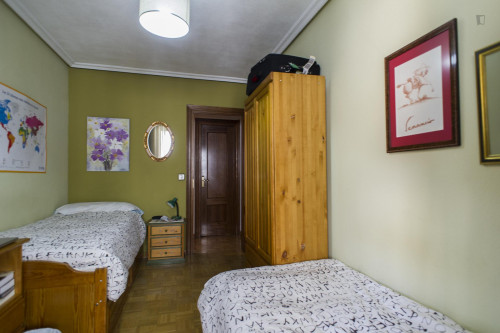 Cosy twin bedroom near the centre of Salamanca
