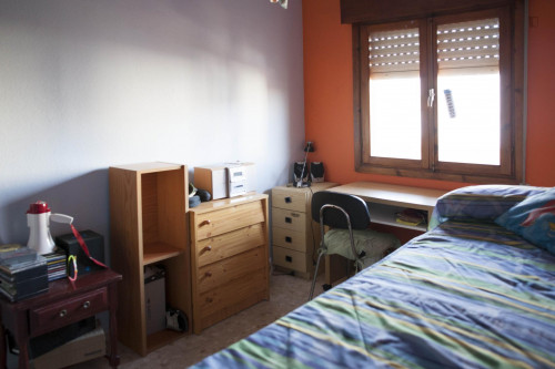 Vibrant single bedroom in a complex in Montequinto