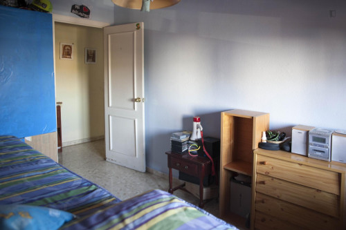 Vibrant single bedroom in a complex in Montequinto