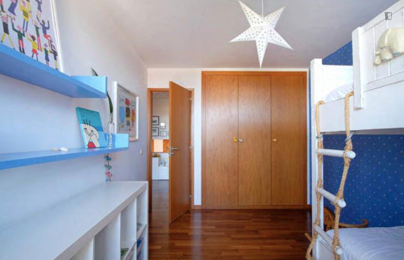 Casa B - Quarto Duplo Em Condomínio Privado Com Piscina Exterior - 1