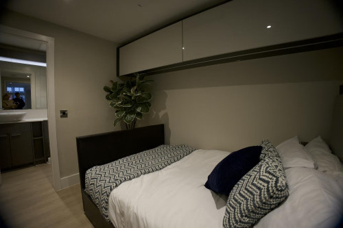 121 برنسيز ستريت