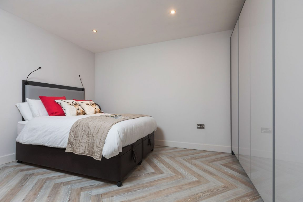  Gold One Bed Flat  -  121 Princess Street  - Gallery -  3