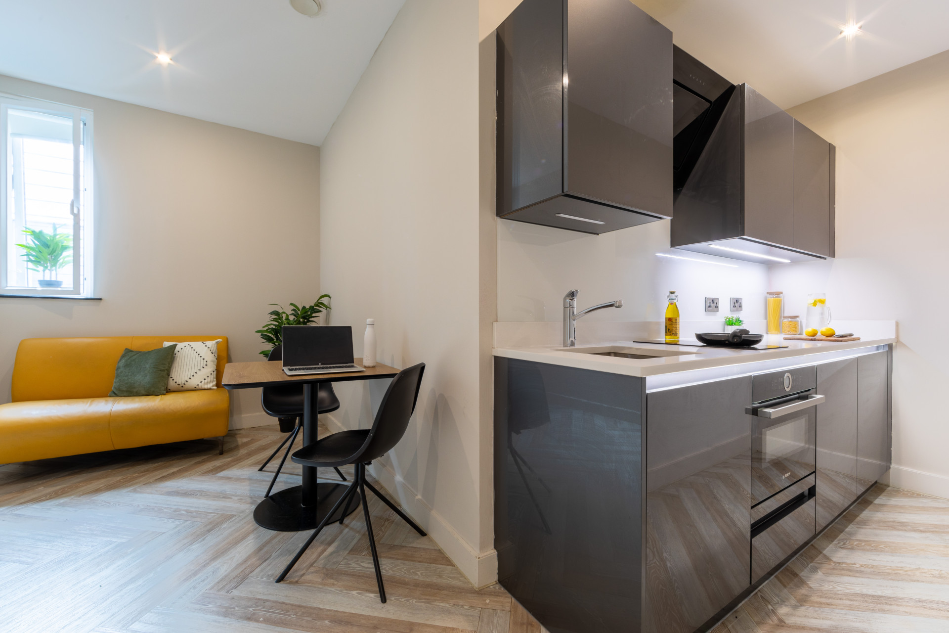  Gold One Bed Flat  -  121 Princess Street  - Gallery -  4
