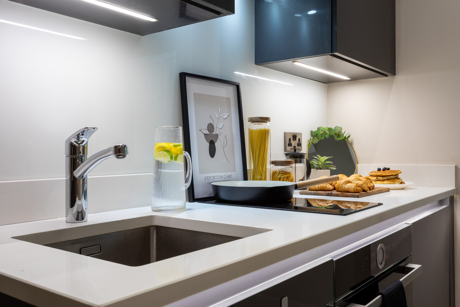  Silver Studio  -  121 برنسيز ستريت  - Gallery -  20