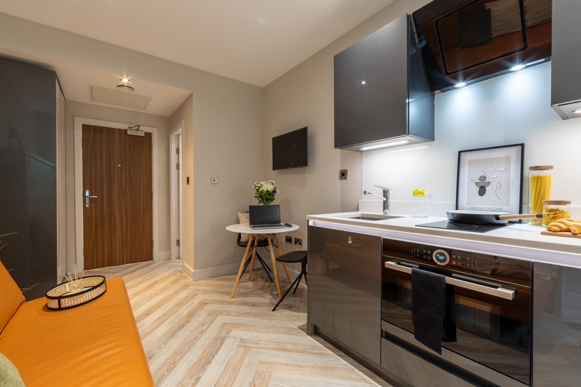  Silver Studio  -  121 برنسيز ستريت  - Gallery -  27