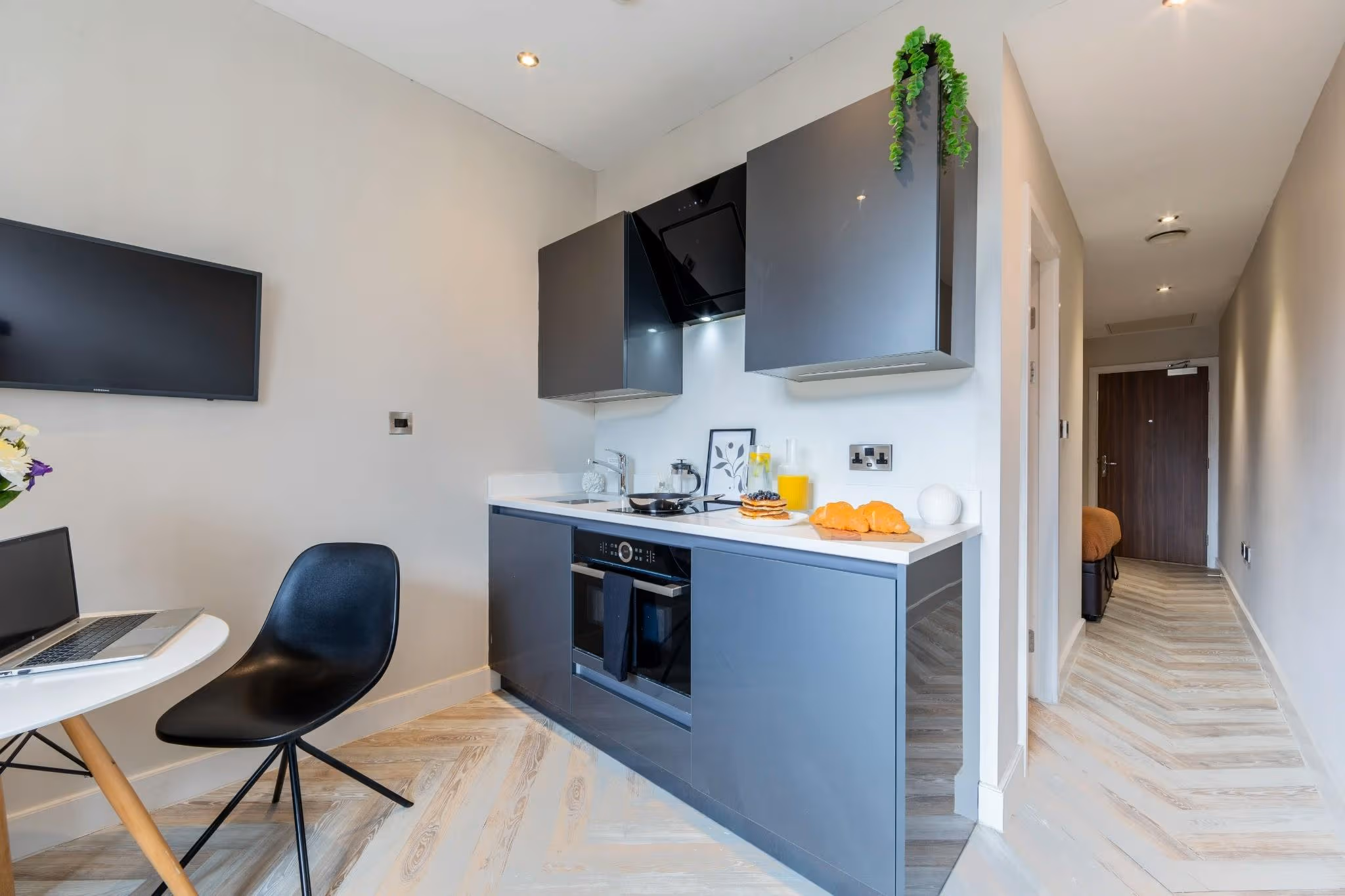  Gold Plus Studio  -  121 Princess Street  - Gallery -  10