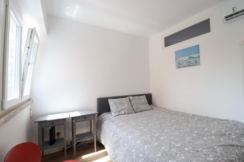 Entire 2-bedroom apartment in Lisbon - No Sharing