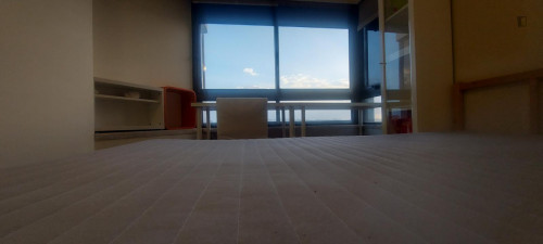 Single bedroom with nice view, in 5-bedroom apartment - Gallery - 8