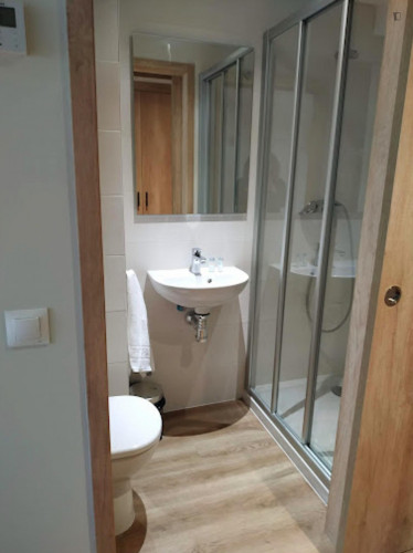Comfy single ensuite bedroom close to Europa Park - Gallery - 5