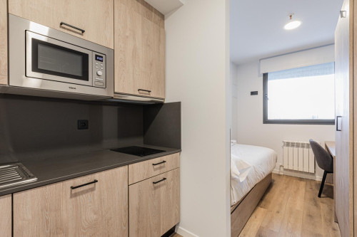 Bed in a twin bedroom with kitchen near Doctor Morales Park - Gallery - 24
