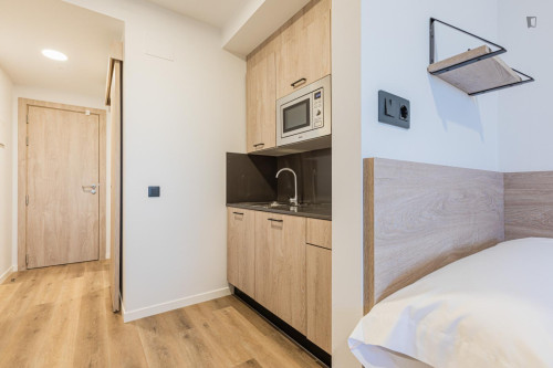 Bed in a twin bedroom with kitchen near Doctor Morales Park - Gallery - 19