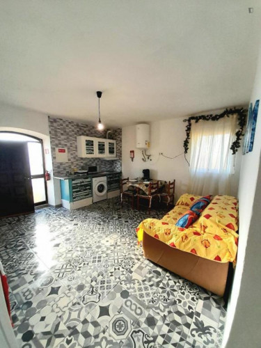 Enjoyable 1-bedroom flat within walking distance of the beaches - Gallery - 7