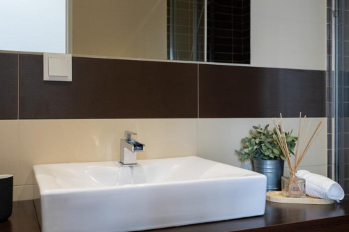Shining 1 Bedroom apartment close to Praia do Tamariz - Gallery - 17