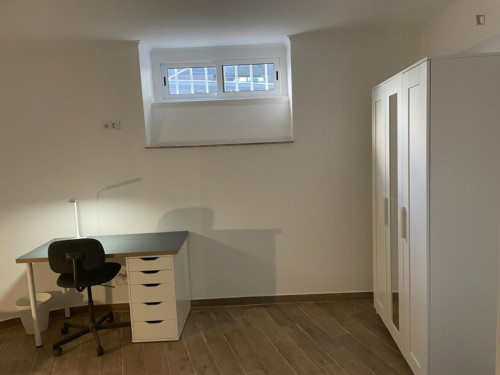 Lovely double ensuite bedroom in Moscavide