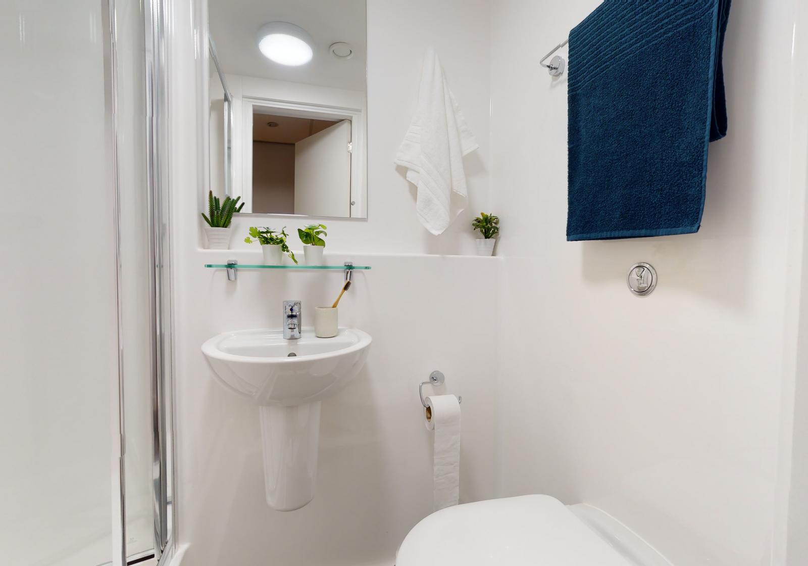 2 Bed Apartment  -  iQ Weaver Place  - Gallery -  4