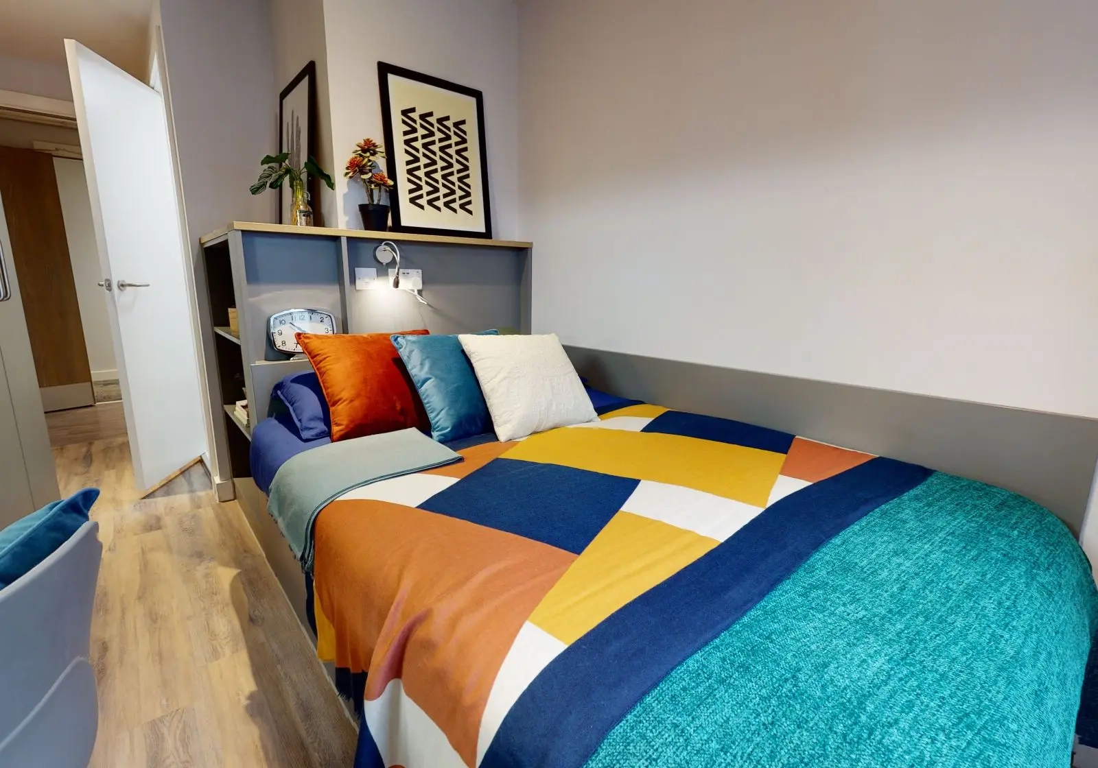  Diamond En-Suite Plus  -  iQ Weaver Place  - Gallery -  1