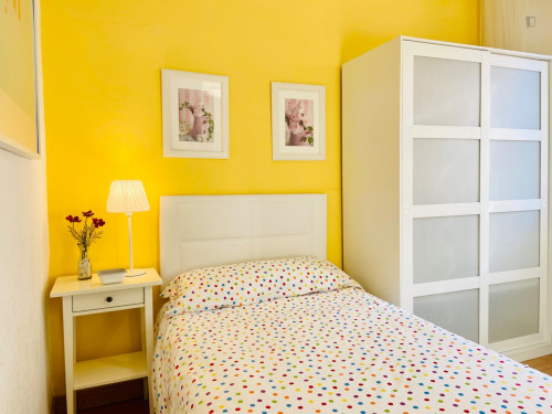 Beautiful double bedroom in Bilbao - Gallery - 16