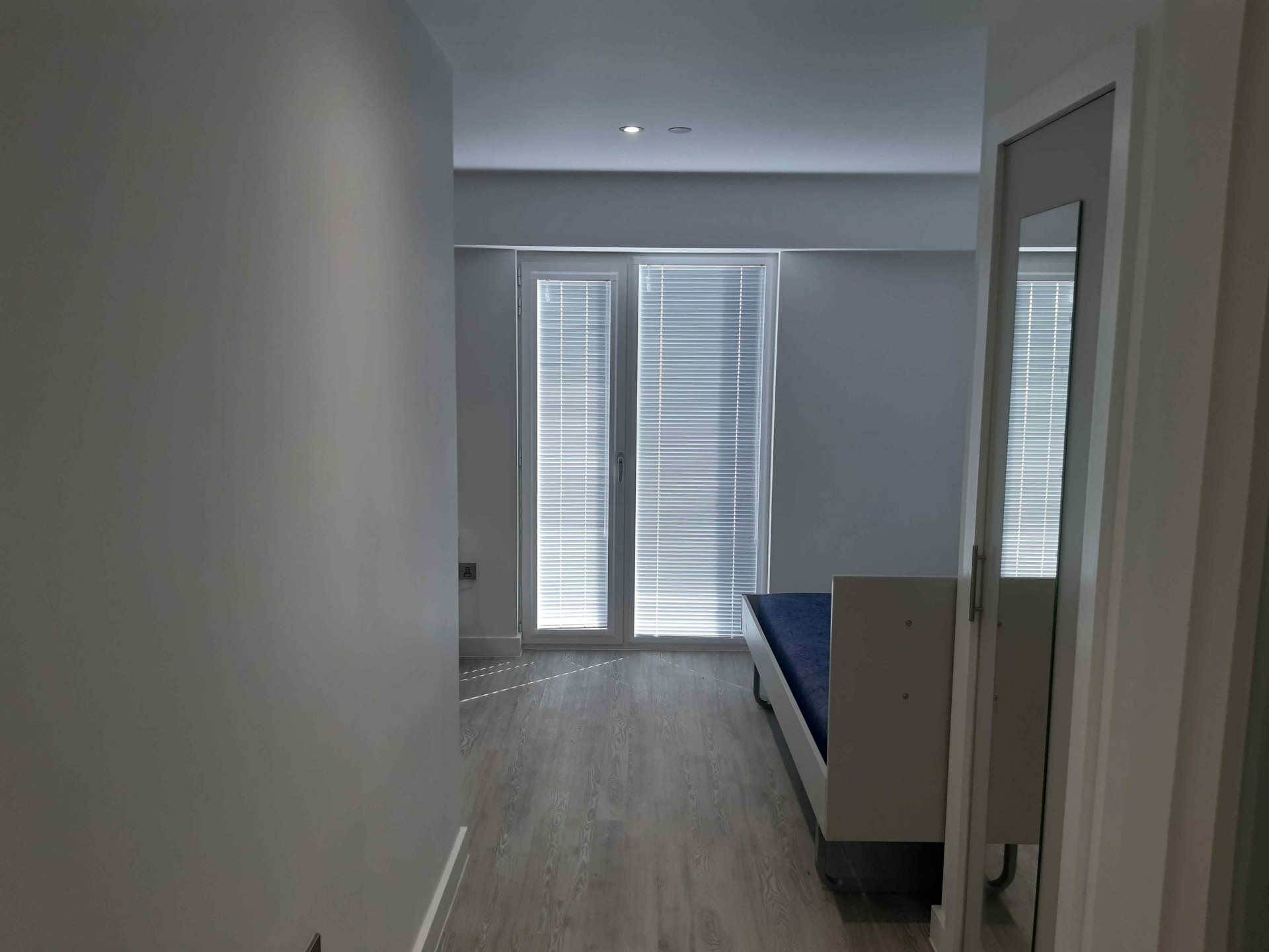 Premium Studio (L Shaped) - The Metropolis - Gallery - 5