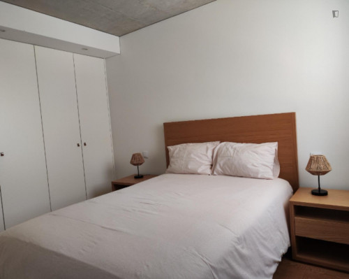 Modern 3 Bedroom Apartment close to Praia Velha