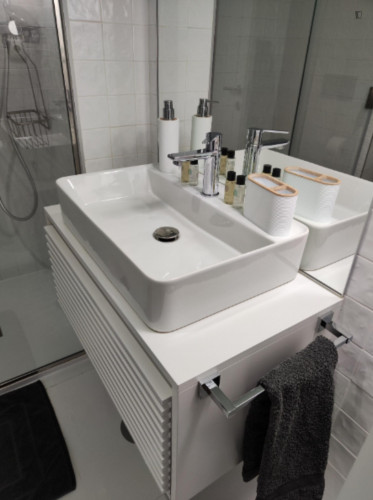 Modern 3 Bedroom Apartment close to Praia Velha - Gallery - 7