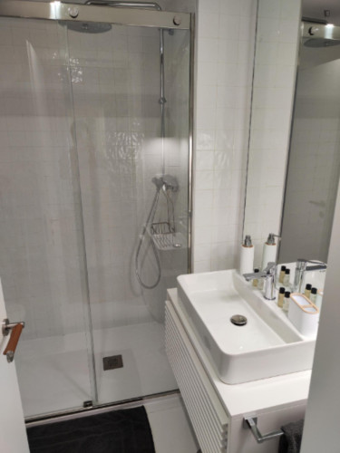 Modern 3 Bedroom Apartment close to Praia Velha - Gallery - 8