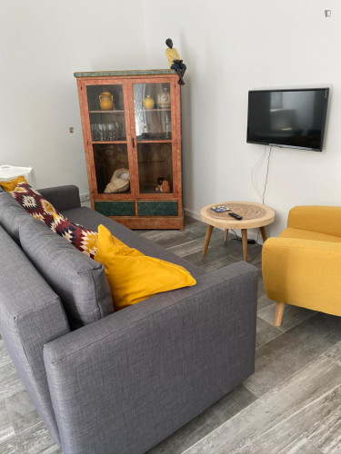 Colourful Two Bedroom Apartment  - Gallery - 15