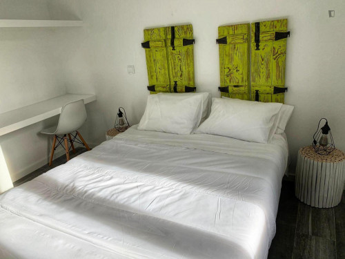 Colourful Two Bedroom Apartment  - Gallery - 19