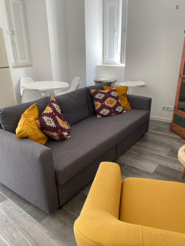 Colourful Two Bedroom Apartment  - Gallery - 12