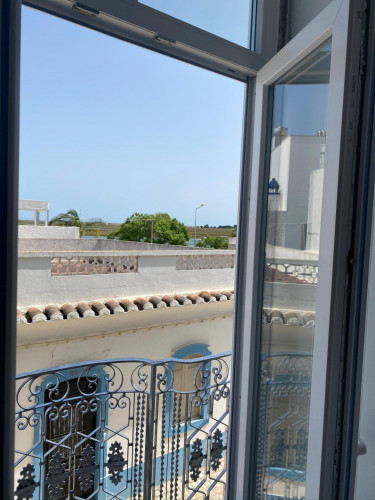 Vibrant Two Bedroom Apartment close to Praia do Barril