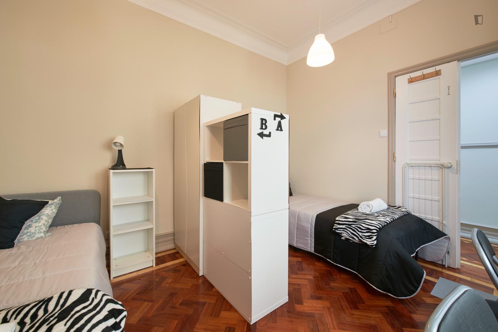  Bed In Twin Bedroom Next To The Atrium Saldanha  -  Bed in twin bedroom next to the Atrium Saldanha  - Gallery -  1