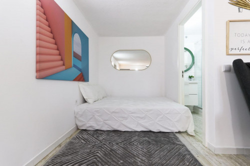 Tasteful studio in proximity to Palácio Nacional da Ajuda - Gallery - 15