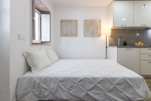 Charming studio in Ajuda