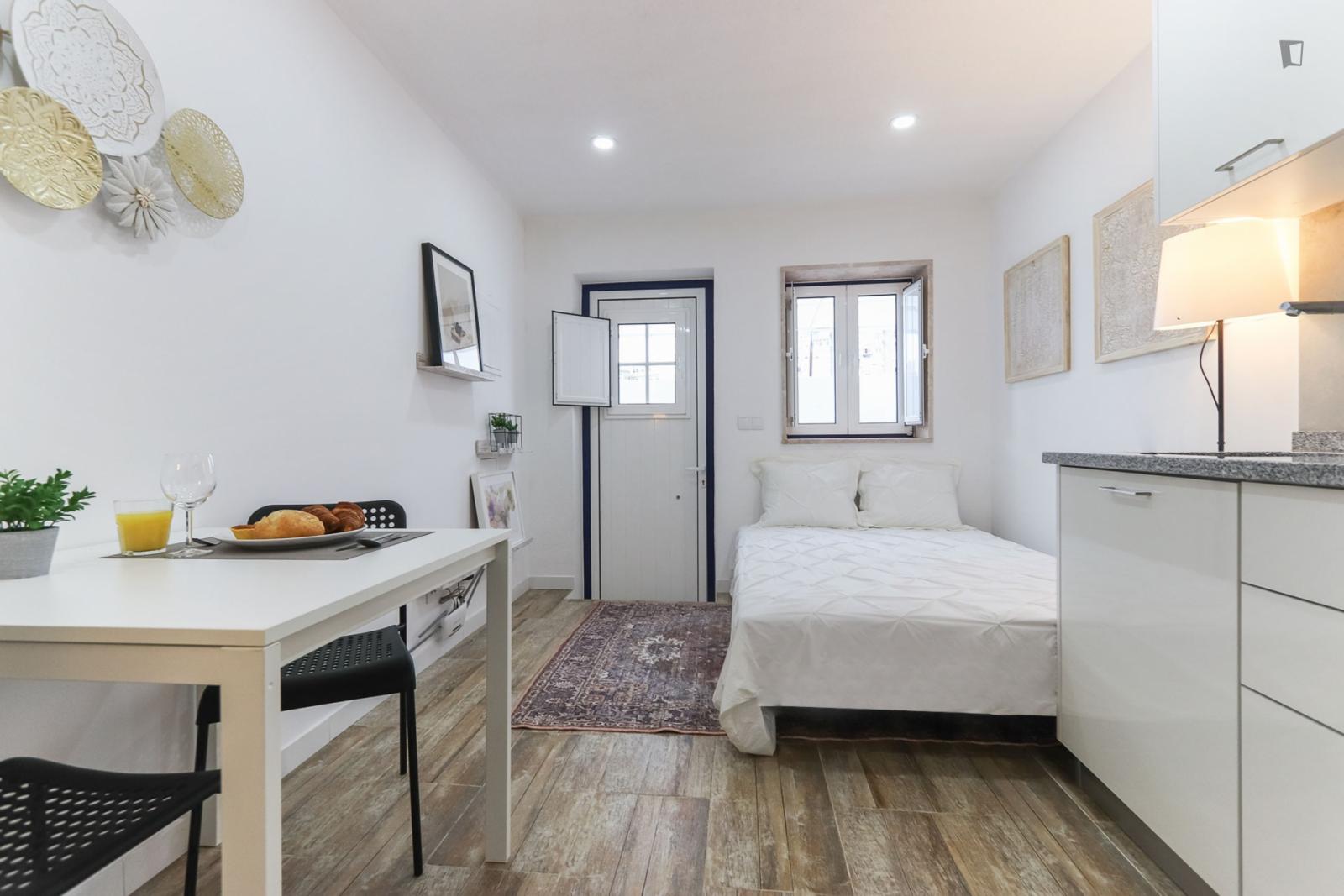 Charming Studio In Ajuda - Charming studio in Ajuda - Gallery - 1