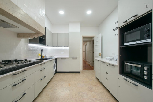 Humble single bedroom very close to Saldanha metro station - Gallery - 40