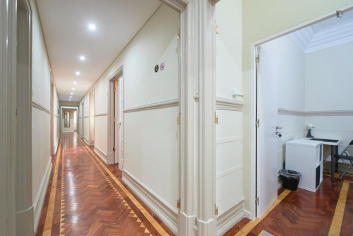 Humble single bedroom very close to Saldanha metro station - Gallery - 17
