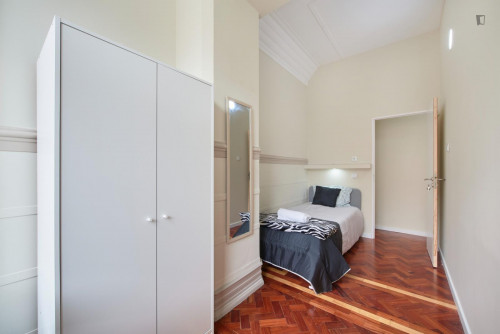 Bright single bedroom close to Picoas metro station