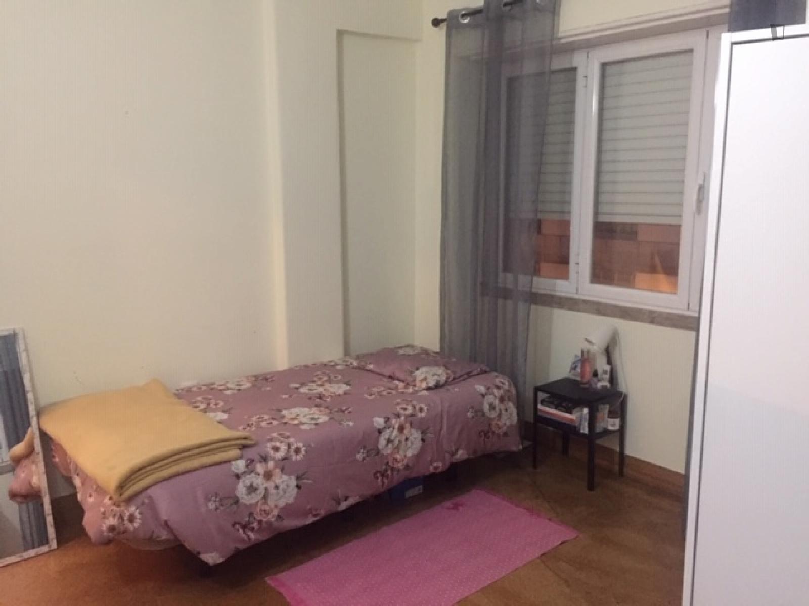 Great Single Bedroom Close To Entrecampos Train Station - 1