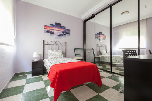 Fresh 2-bedroom apartment in Cervantes  - Gallery -  5