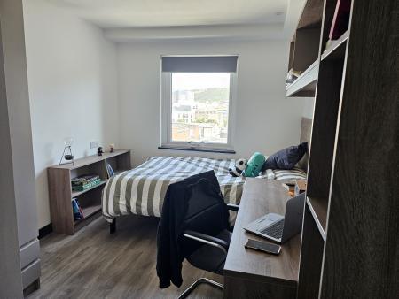 Standard En Suite Plus - 3