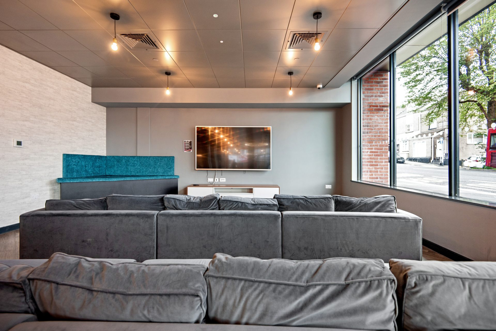 Classic En Suite Penthouse - 19