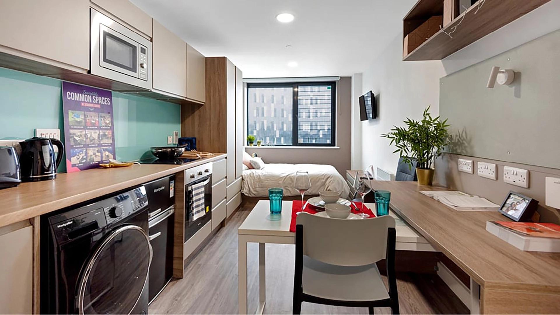 Deluxe En Suite Plus - 18