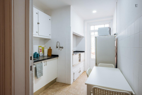 Pleasant double bedroom near the Arroios metro - Gallery - 19