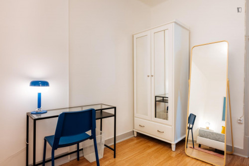 Pleasant double bedroom near the Arroios metro - Gallery - 24